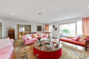 Sitting room- click for photo gallery